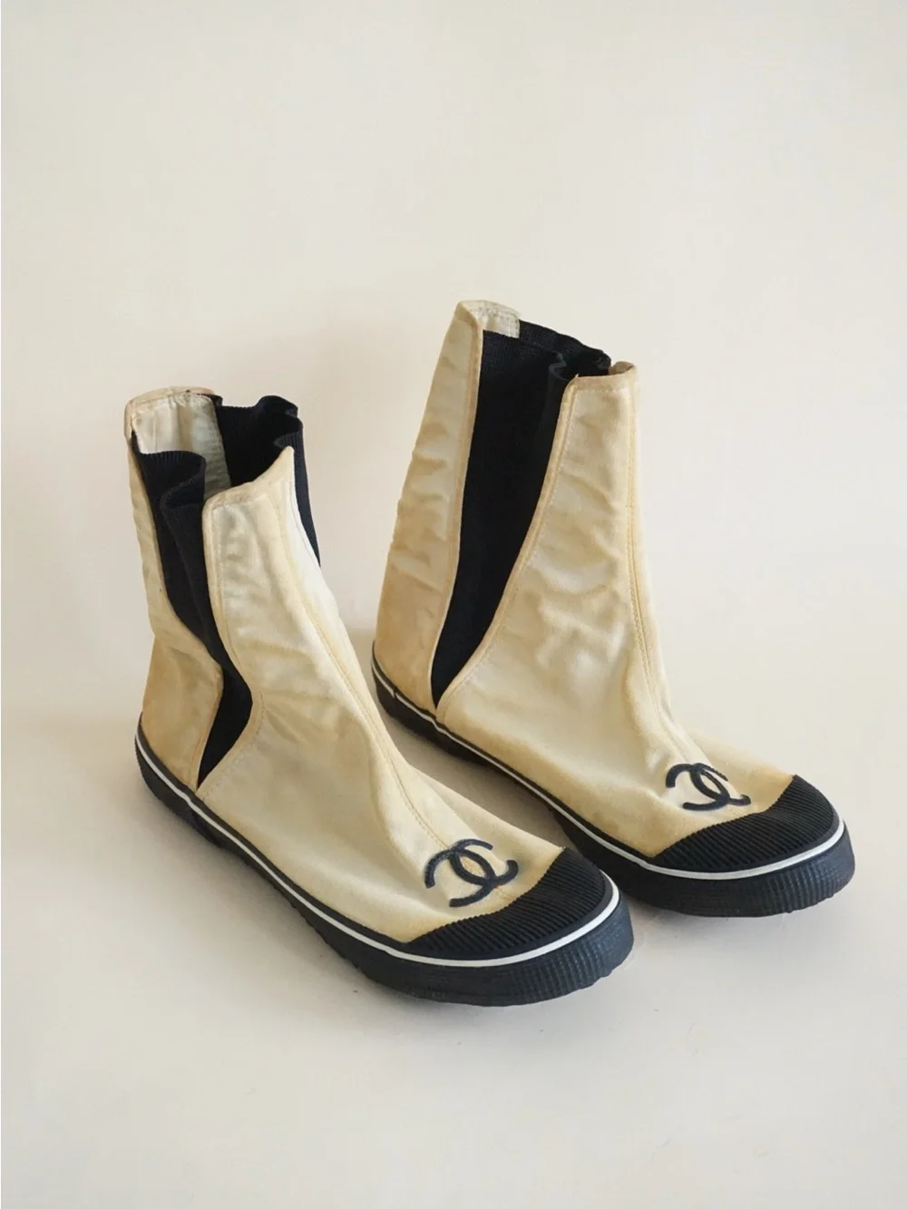 Vintage Chanel Ivory Cotton / Black Rubber Ankle Booties - Size 39 AS IS
